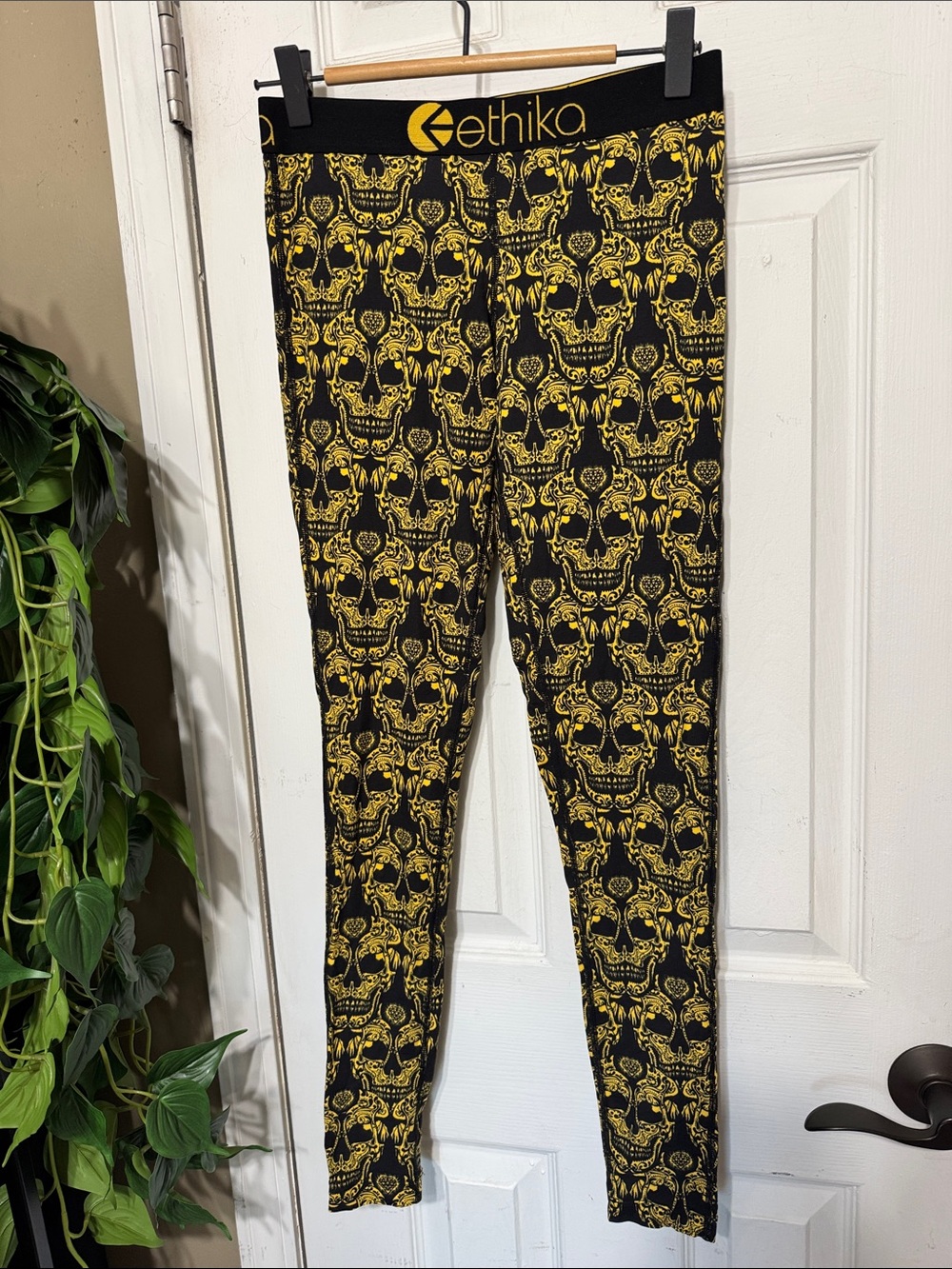 ethika Black Leggings with Yellow Skull Print